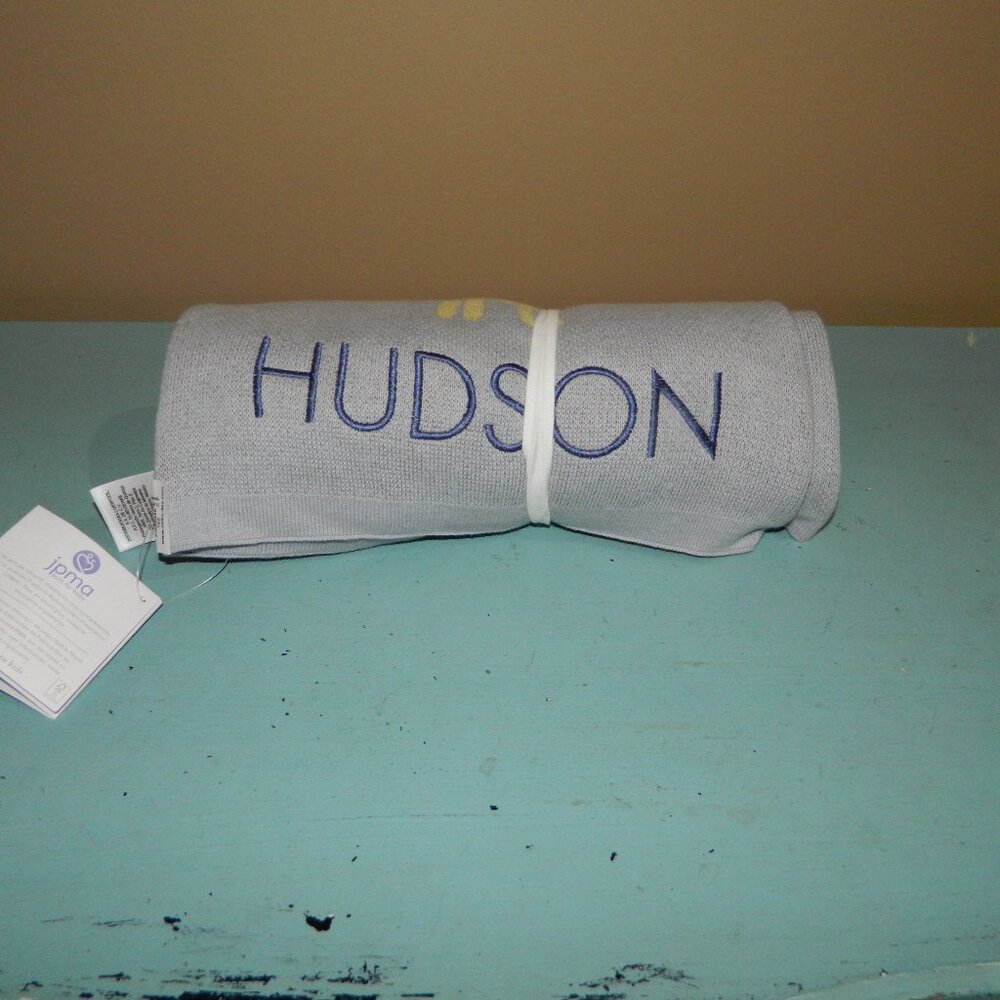 Pottery Barn Kids Giraffe Intarsia Baby Blanket "Hudson" (RR-34)